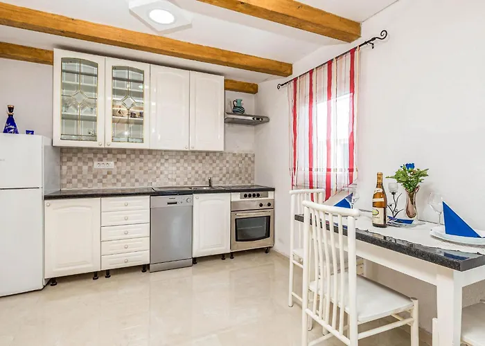 1 Bedroom Beautiful In Casa vacanze *